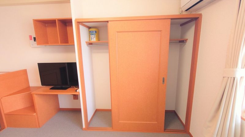 レオパレスやまろ 収納