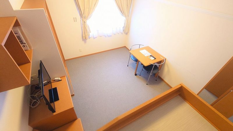 レオパレスアルクス　０８ 居間