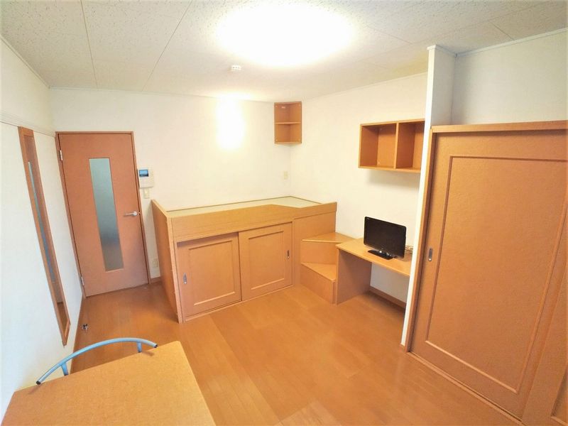 レオパレスシャルム 居間