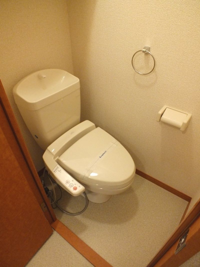 レオパレスクレール光優Ⅰ トイレ
