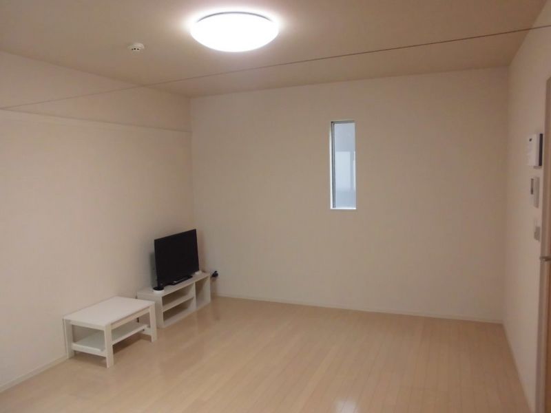 クレイノ八幡 居間