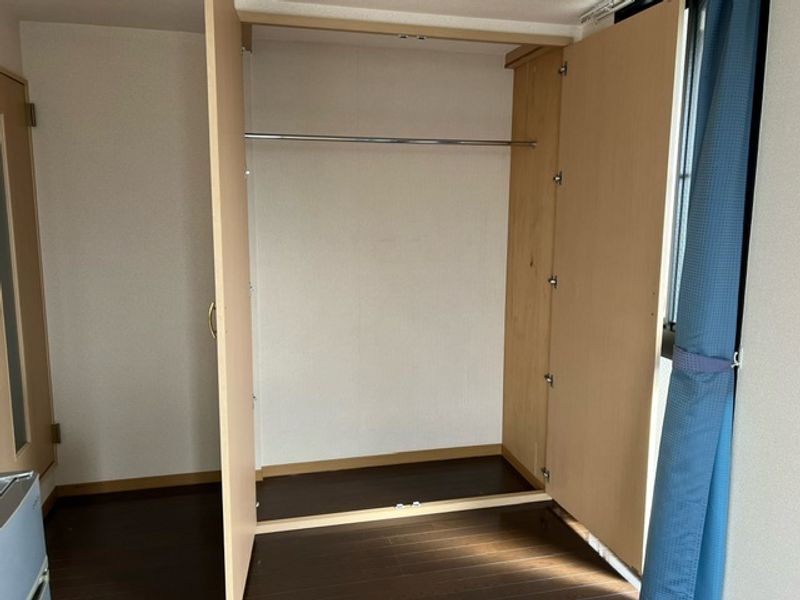 レオパレス向田 収納