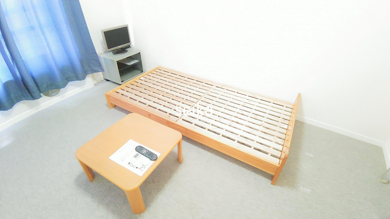 レオパレス境川親水公園 居間