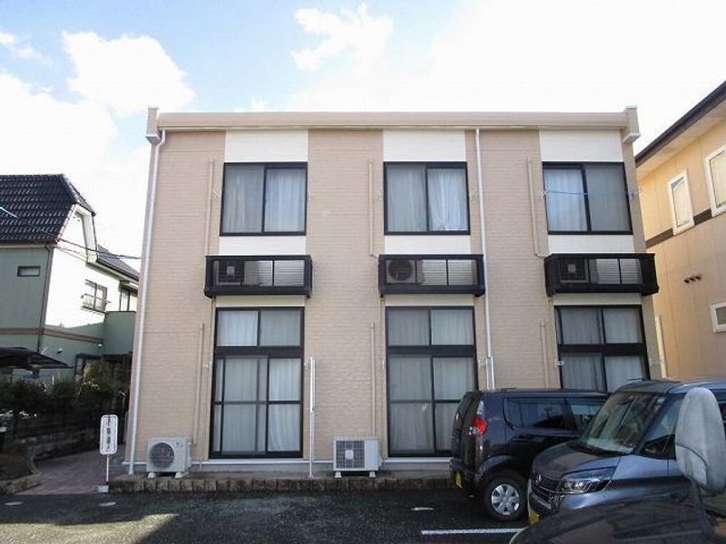レオパレスパークサイド南熊本Ⅱ 外観
