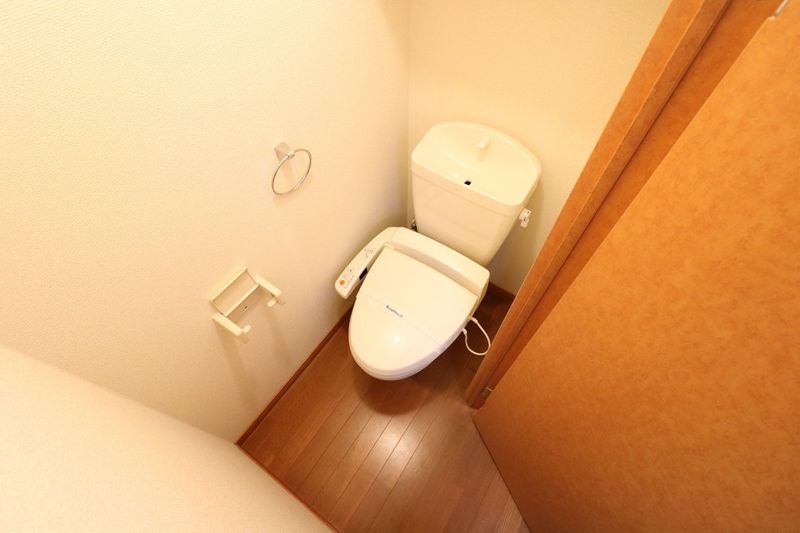 レオパレスＩ　ＴＯ　Ｕ トイレ