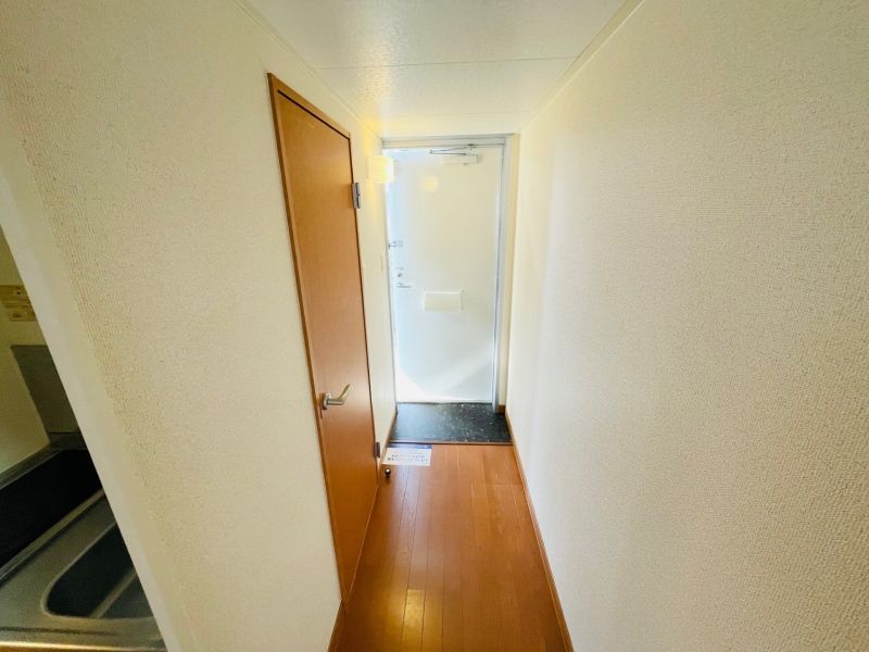 レオパレス一本松 玄関