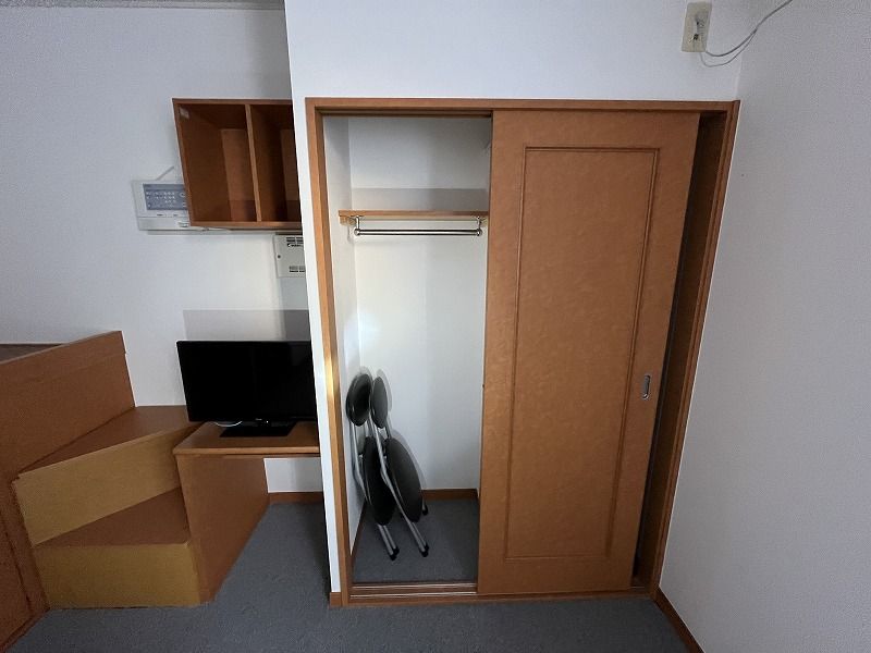 レオパレスクレール 収納