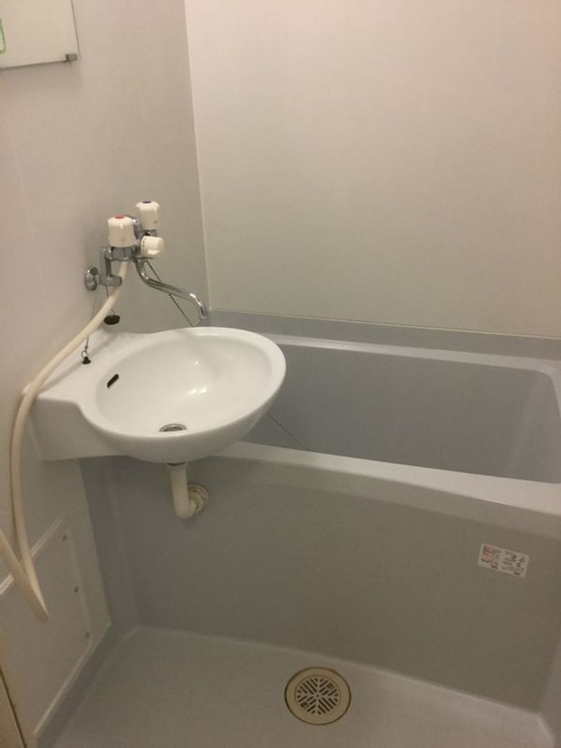 レオパレス富田 洗面所