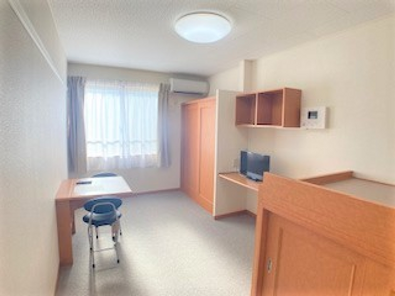 レオパレスアクティ 居間
