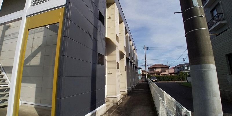 レオパレスシャトル バルコニー