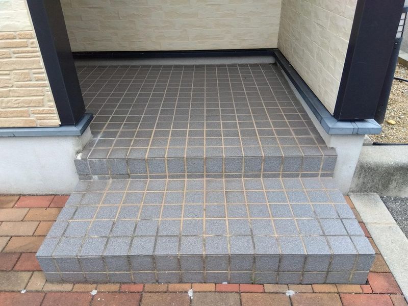 レオパレスＭ　ヴィアージュ エントランス