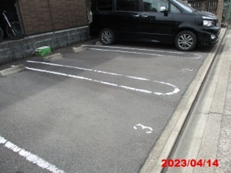 レオパレス大幸 駐車場