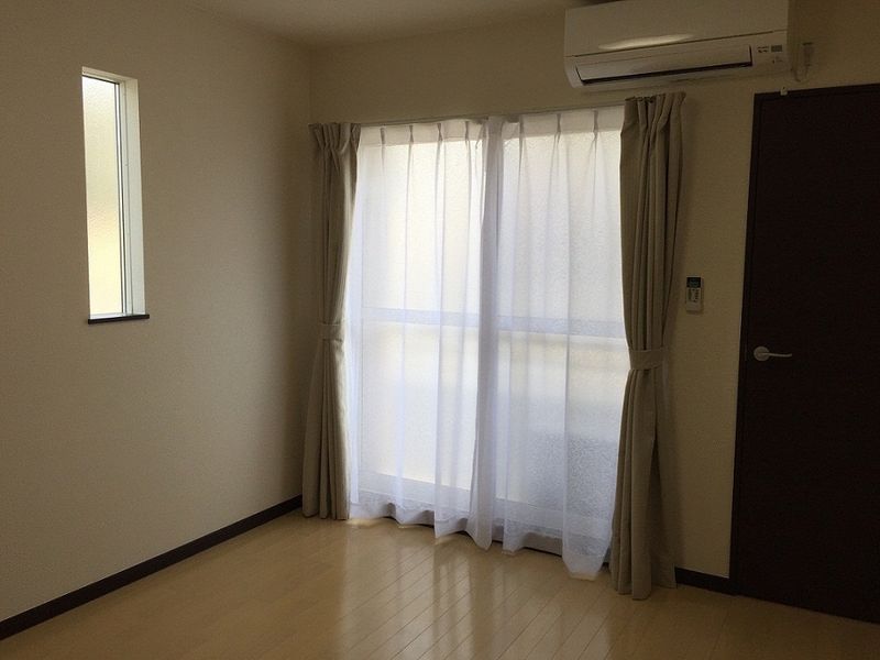 レオネクスト和 居間