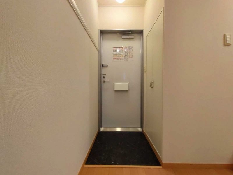 レオパレスボヌール　ドゥマン 玄関