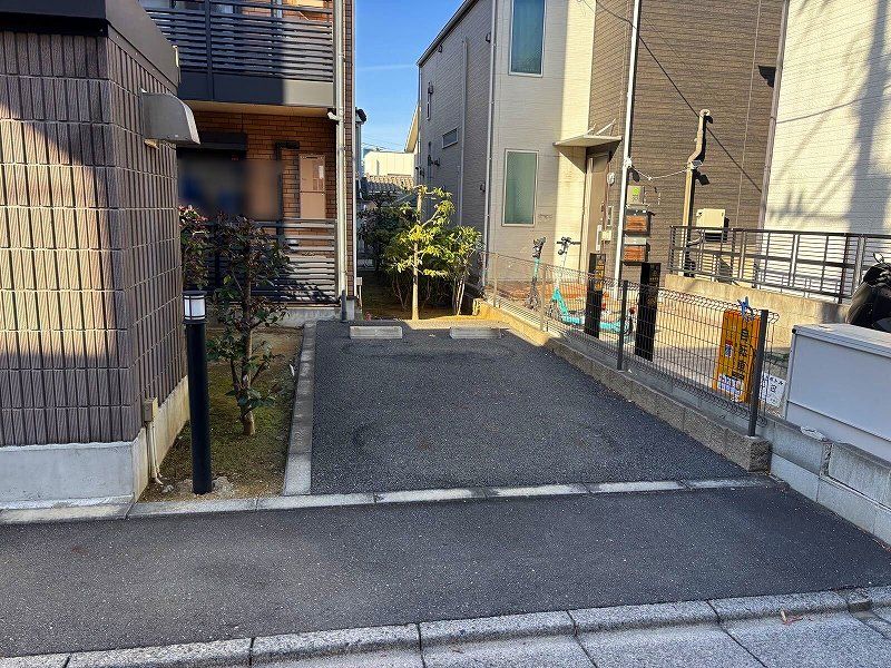 レオネクストニシダイ 駐車場