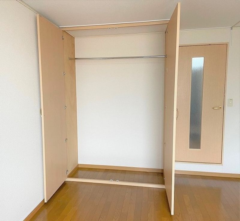 レオパレスシャルマン 収納