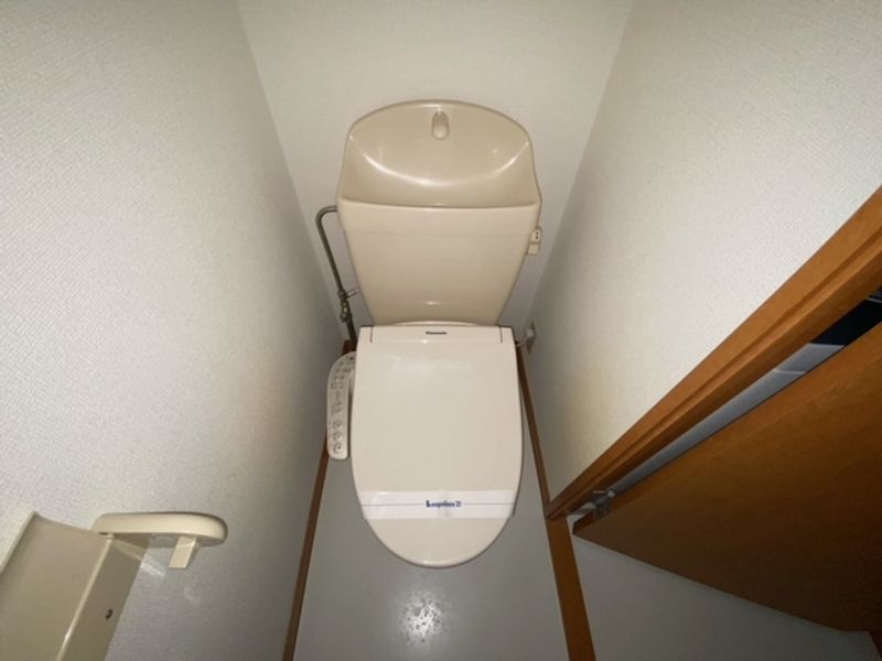 レオパレスシュプール トイレ