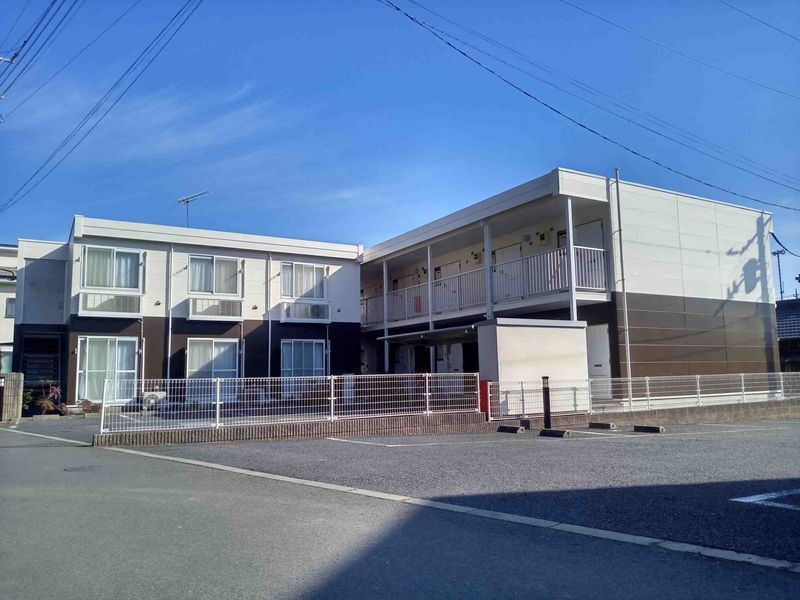 レオパレスドリーム 駐車場