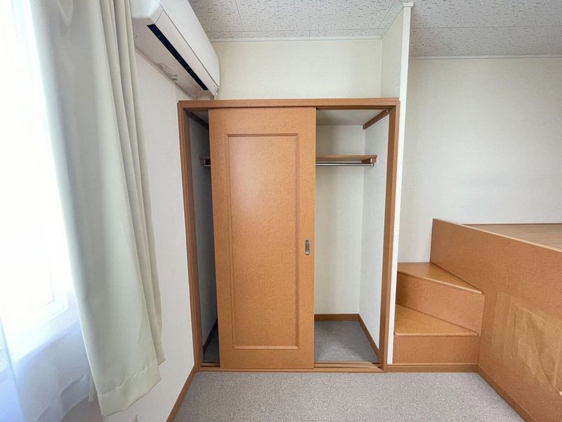 レオパレスファースト 収納