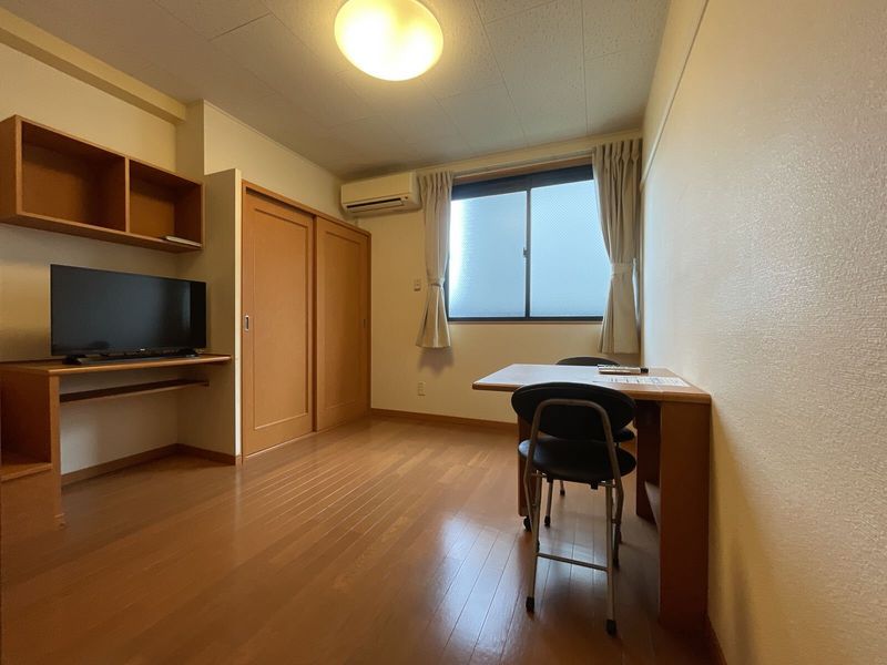 レオパレス実樹 居間