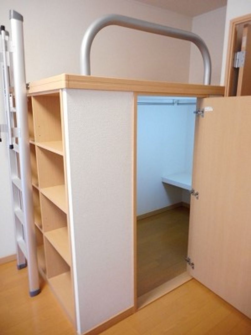 レオパレスグラン　アプリコ 収納