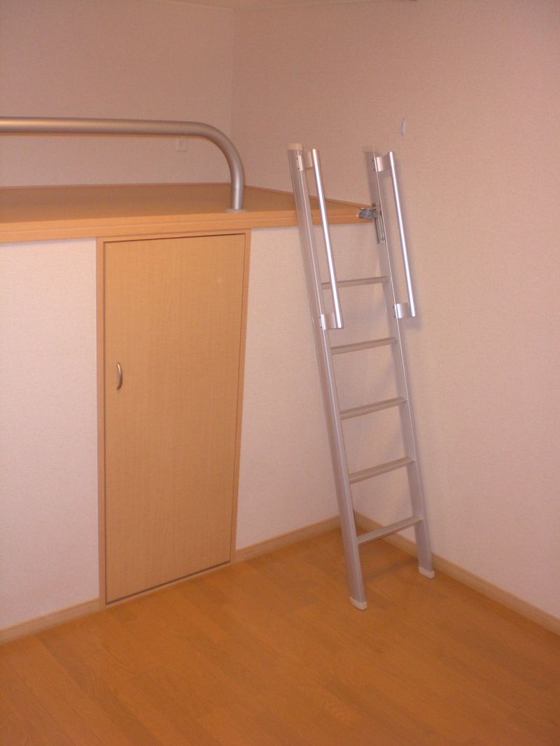 レオネクストやまと 居間