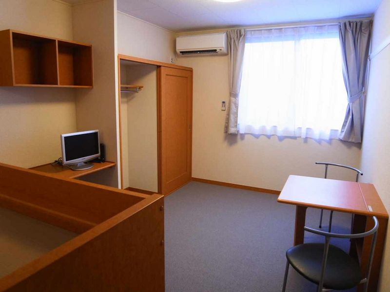 レオパレス鎌倉 居間
