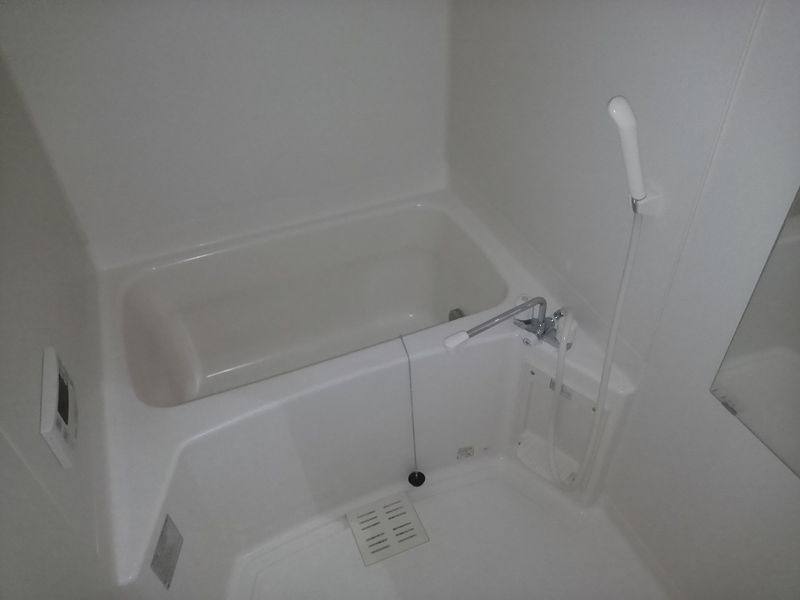 レオパレスピアチェーレ 風呂