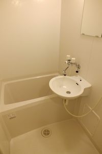 レオパレスプランドールＫＯＺＵ 風呂