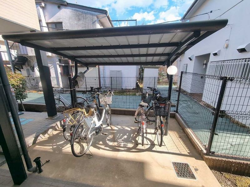 レオパレスシェーネ 共用部分