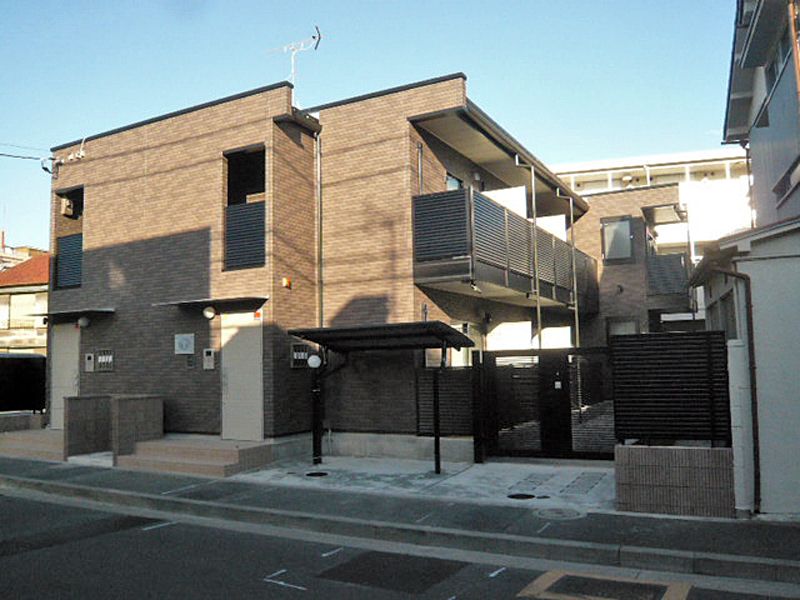 Bên ngoài LEONEXT NH