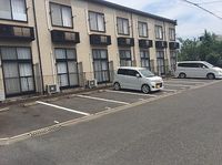 レオパレスＺＥＲＯ 駐車場