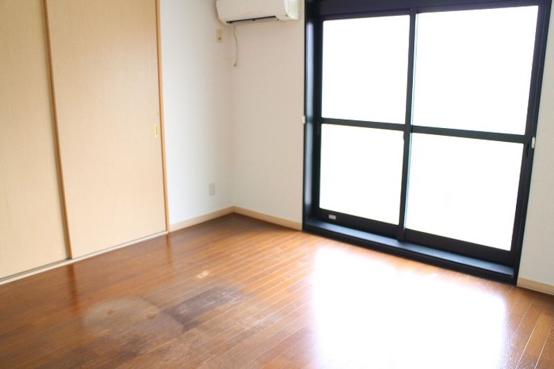 レオパレスＧＲＥＥＮ・ＶＩＥＷ 居間