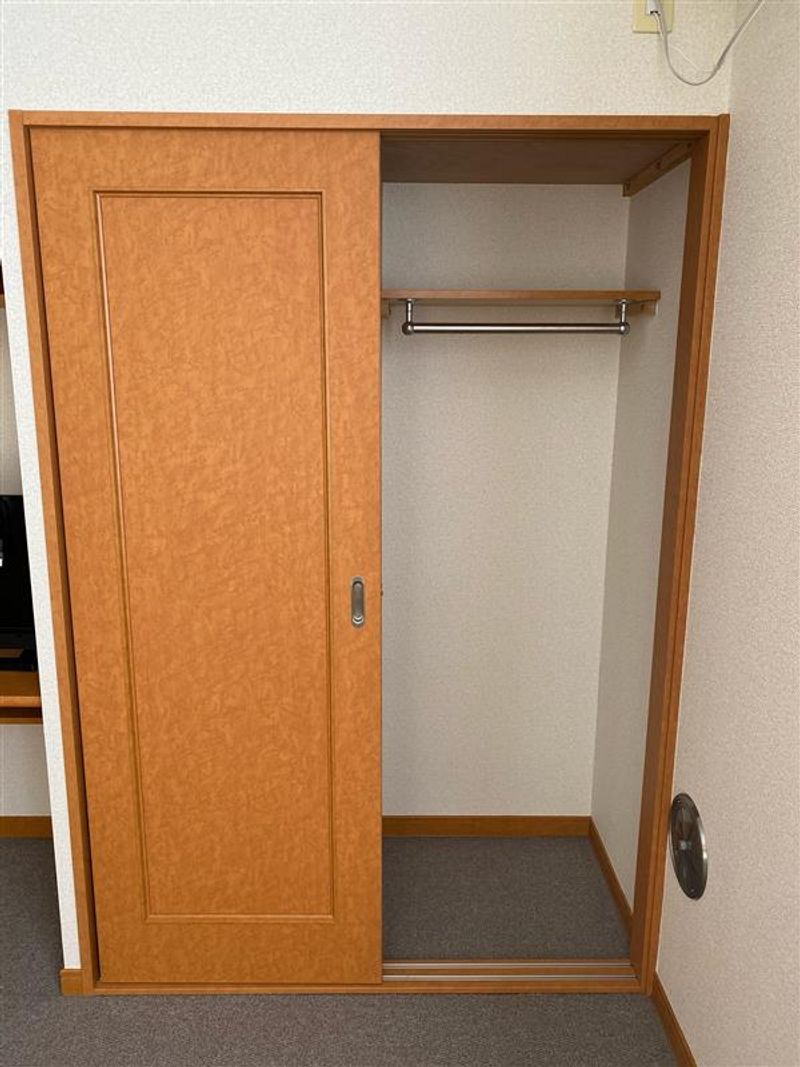 レオパレスシティパル 収納