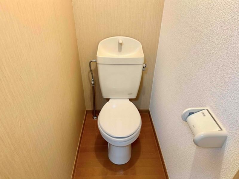 レオパレスグランドゥールＢ トイレ