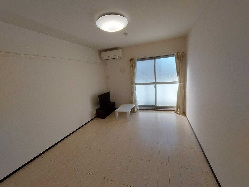 レオネクストカサ　フェリス 居間