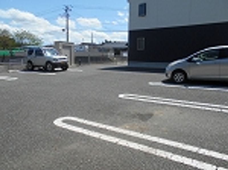 レオネクスト伊豆 駐車場