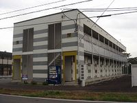 レオパレスきたかみ エントランス