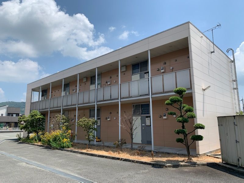 レオパレスリブェール 外観
