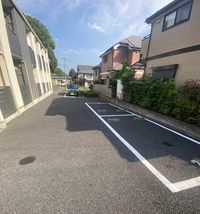 クレイノ桜ルミナス 駐車場