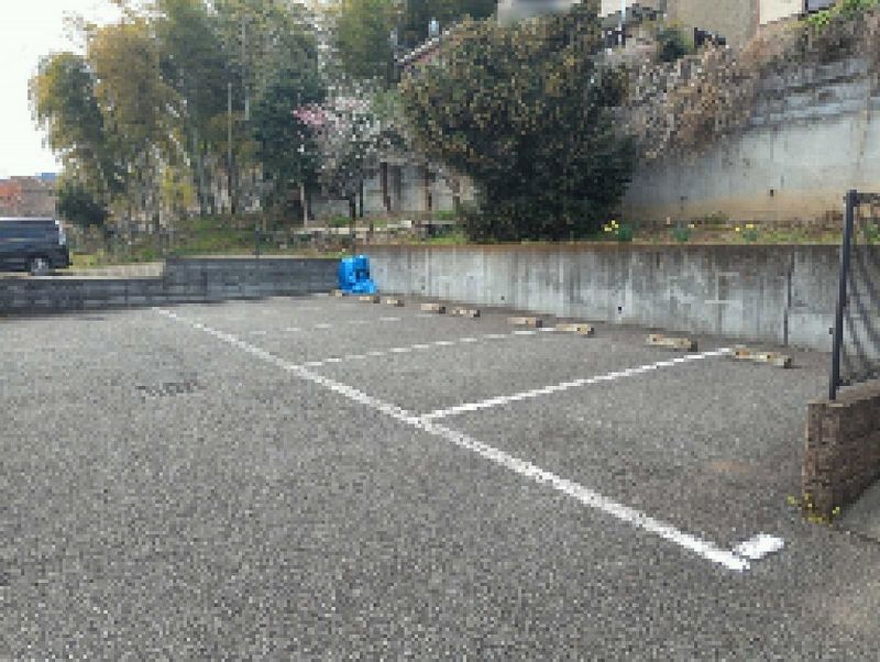レオパレスＧａｔｅｓＭｉｌｌｓ 駐車場
