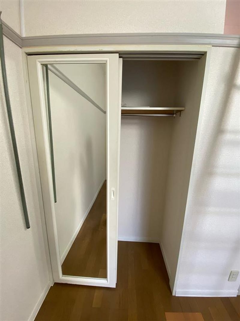 レオパレス豊南 収納