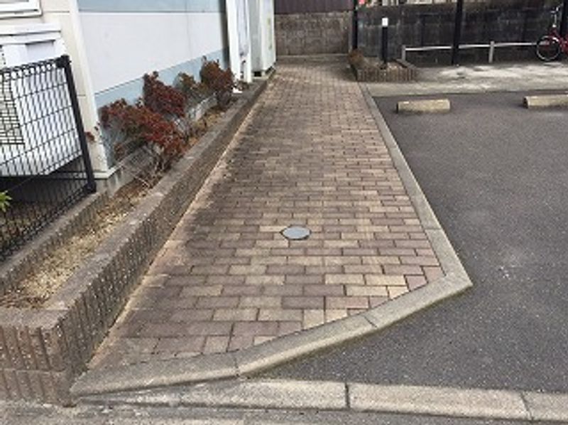 レオパレス南佐賀 エントランス