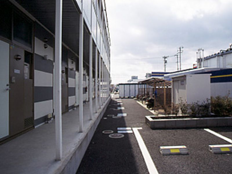 レオパレスシトラス 駐車場