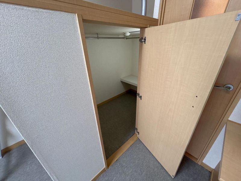 レオパレスチェリーハウス 収納