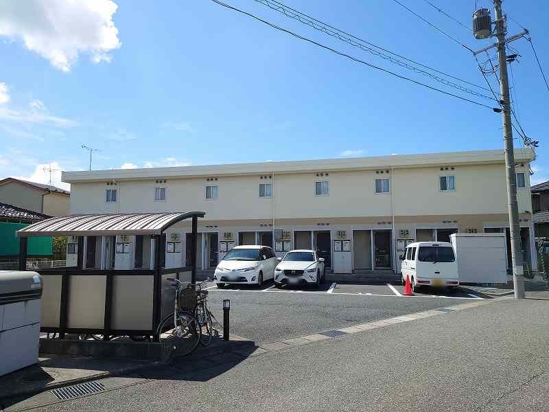 レオパレスモン　サン　ミシェル 駐車場
