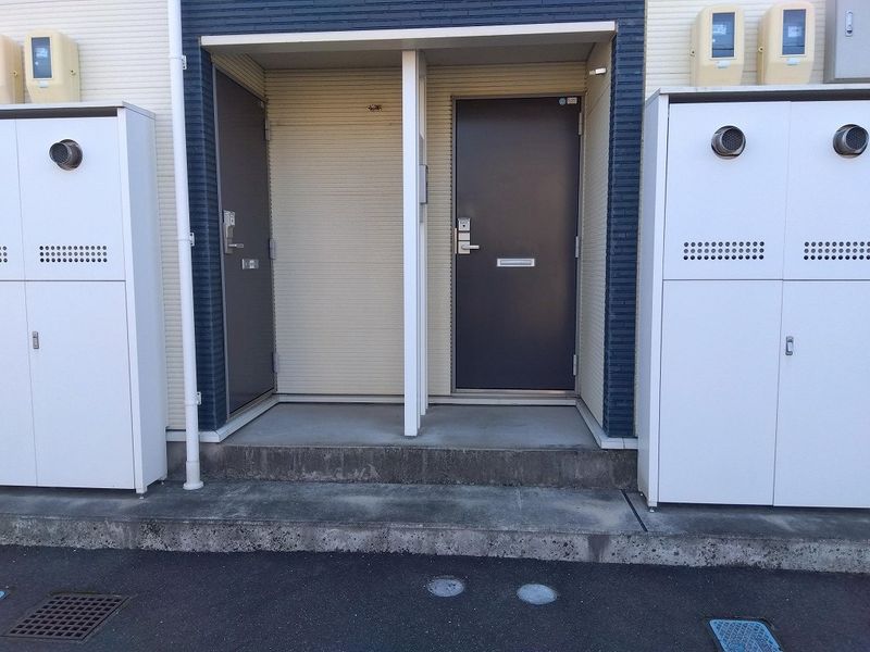 レオネクストグランデ　セコンド エントランス