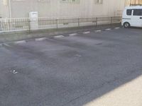 レオパレスヒルスヴィレッジ 駐車場