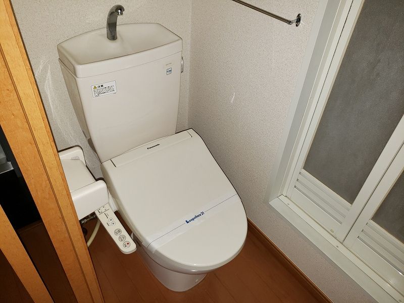 レオパレスヴェルブィル トイレ