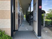 レオパレスカッチャン エントランス
